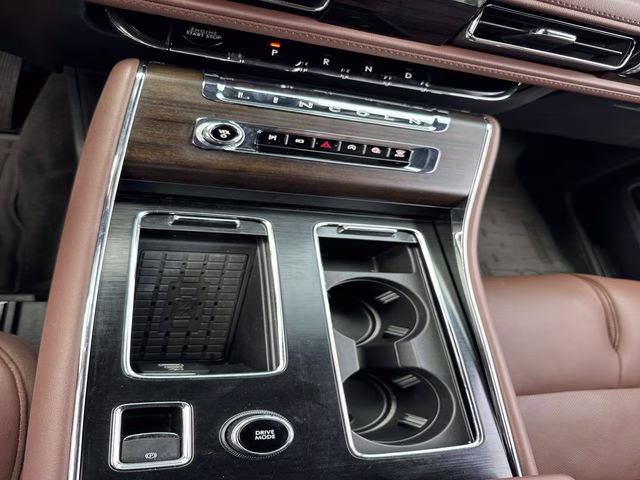 2025 Black Metallic Lincoln Aviator Reserve RWD SUV