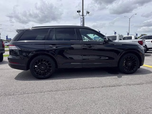 2025 Black Metallic Lincoln Aviator Reserve RWD SUV