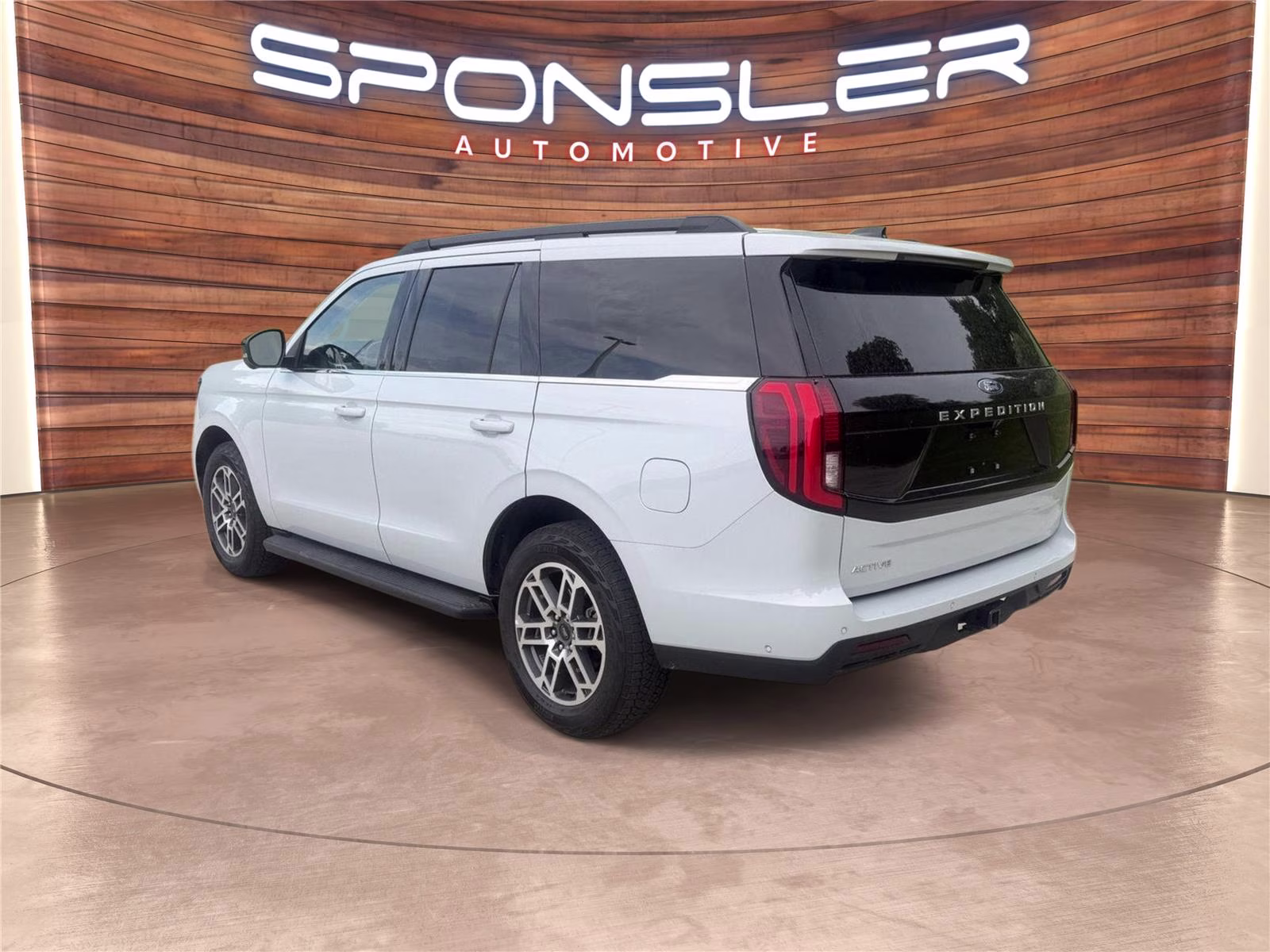 2025 Space Silver Ford Expedition Active 4X4 SUV