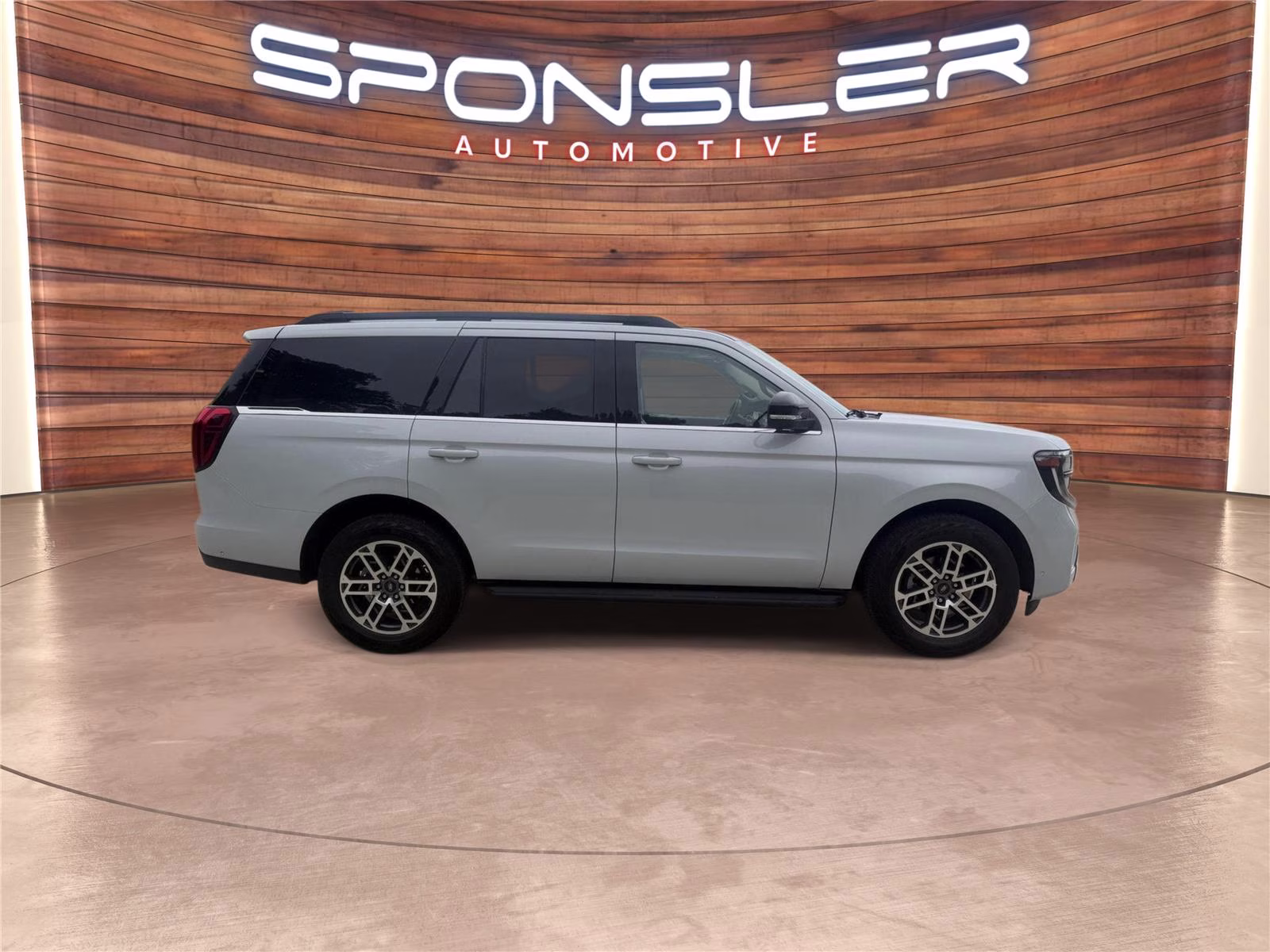 2025 Space Silver Ford Expedition Active 4X4 SUV