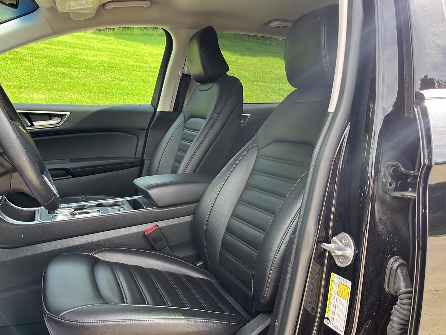 2023 Agate Black Ford Edge SEL AWD SUV