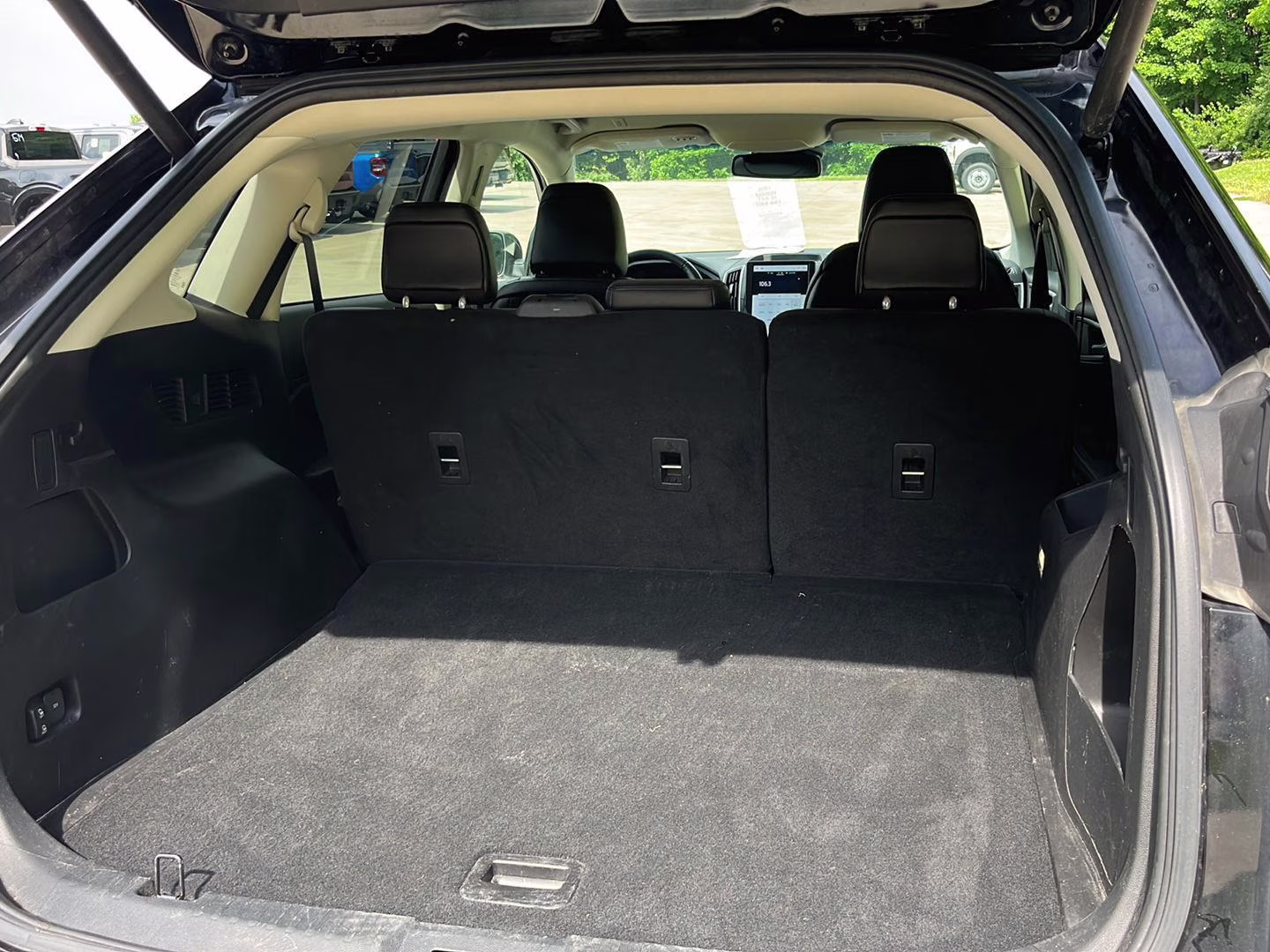 2023 Agate Black Ford Edge SEL AWD SUV