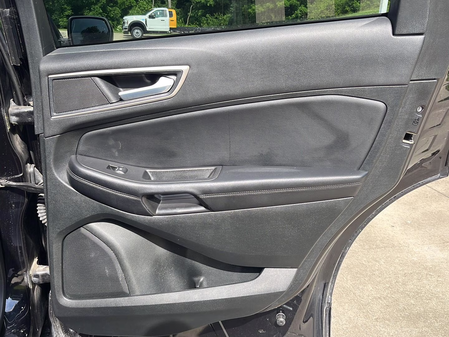 2023 Agate Black Ford Edge SEL AWD SUV
