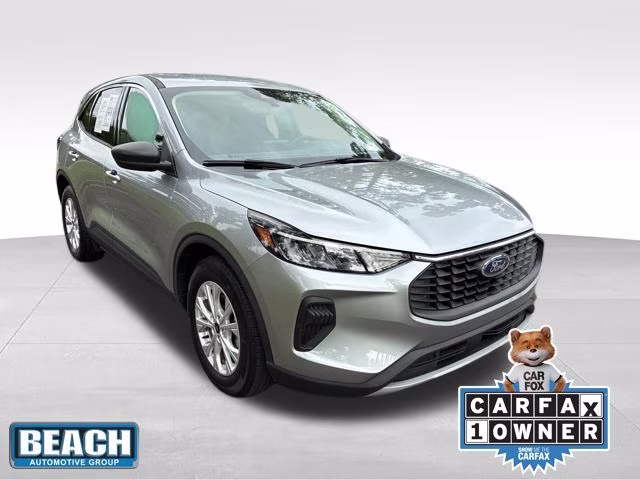 2023 Silver Metallic Ford Escape Active FWD SUV