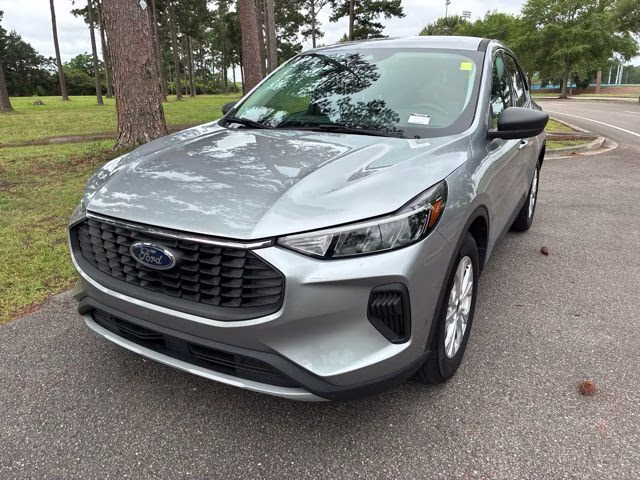 2023 Silver Metallic Ford Escape Active FWD SUV