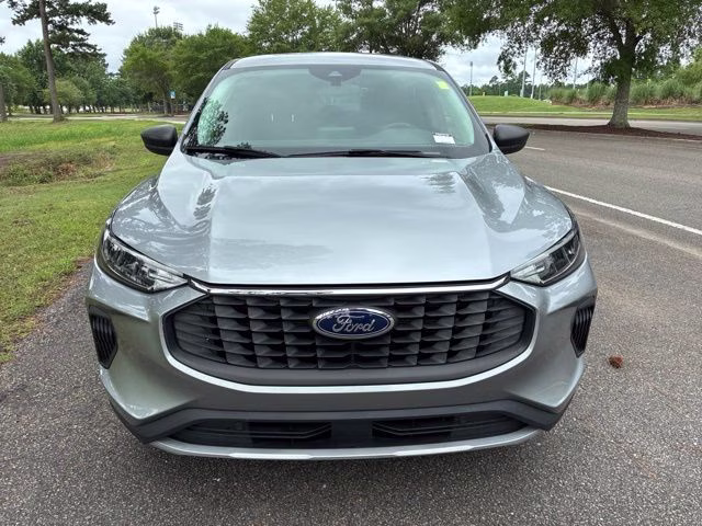 2023 Silver Metallic Ford Escape Active FWD SUV