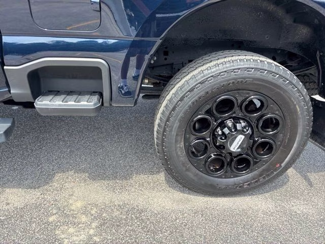 2024 Blue Metallic Ford Super Duty F-250 SRW Lariat 4X4 Truck