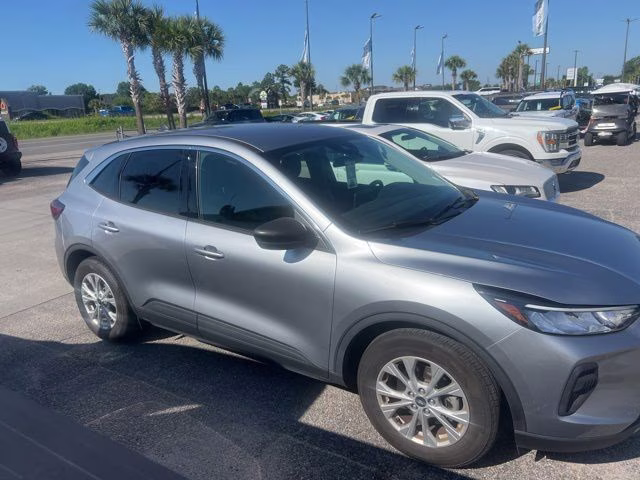 2023 Silver Metallic Ford Escape Active FWD SUV
