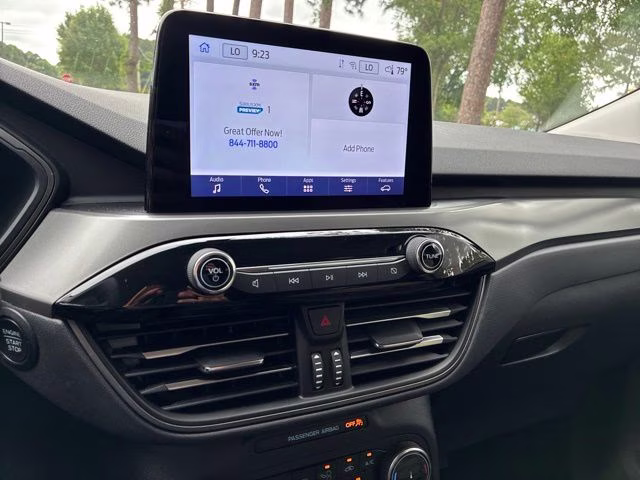 2023 Silver Metallic Ford Escape Active FWD SUV