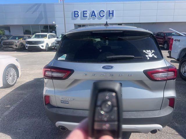 2023 Silver Metallic Ford Escape Active FWD SUV