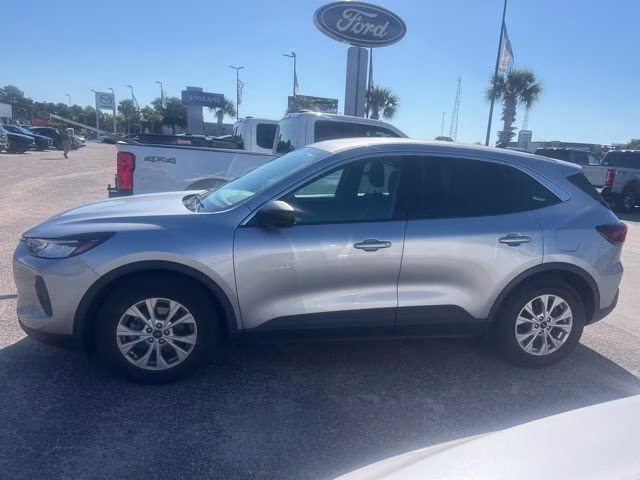 2023 Silver Metallic Ford Escape Active FWD SUV
