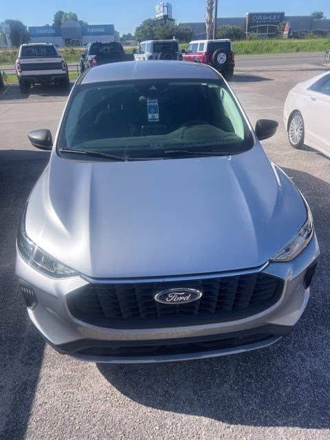 2023 Silver Metallic Ford Escape Active FWD SUV