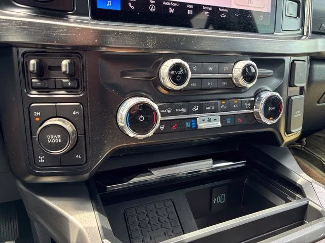 2024 Blue Metallic Ford Super Duty F-250 SRW Lariat 4X4 Truck
