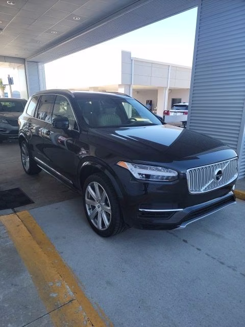 2017 Onyx Black Metallic Volvo XC90 Hybrid T8 Inscription AWD SUV