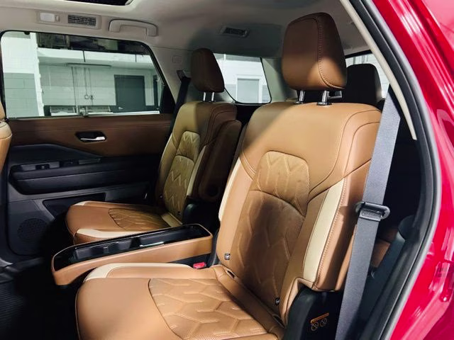 2026 Scarlet Ember/Super Black Nissan Pathfinder Platinum FWD SUV