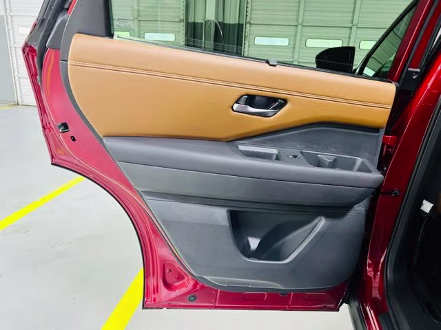 2026 Scarlet Ember/Super Black Nissan Pathfinder Platinum FWD SUV