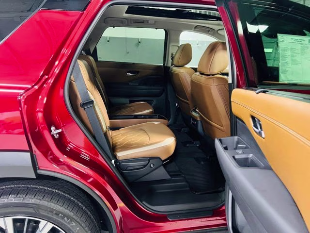 2026 Scarlet Ember/Super Black Nissan Pathfinder Platinum FWD SUV