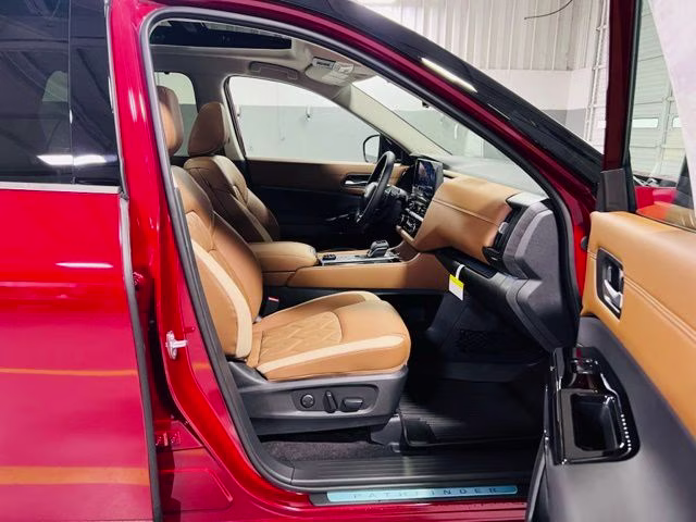 2026 Scarlet Ember/Super Black Nissan Pathfinder Platinum FWD SUV