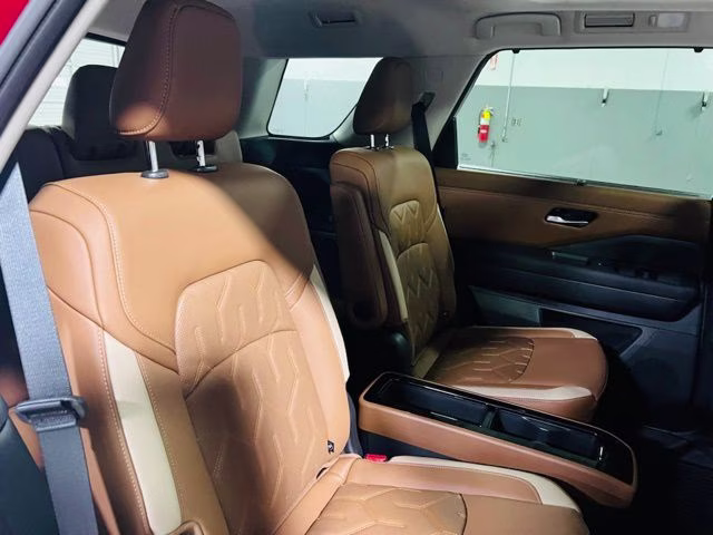 2026 Scarlet Ember/Super Black Nissan Pathfinder Platinum FWD SUV