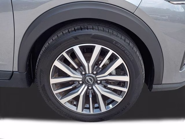 2024 Gun Metallic Nissan Kicks SR FWD SUV