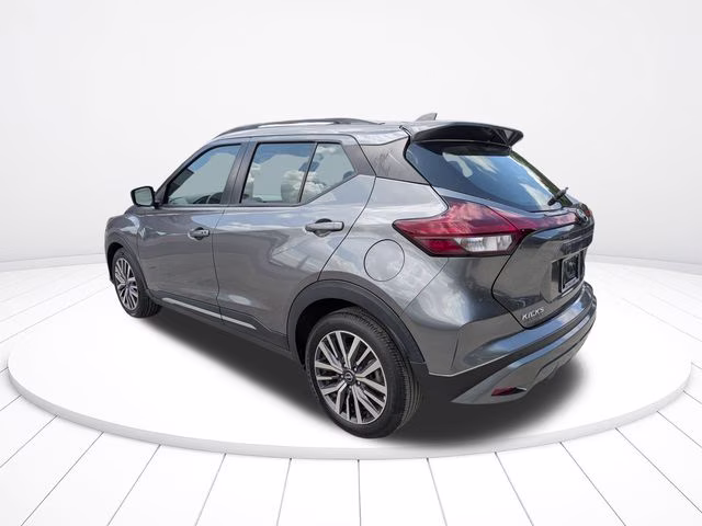 2024 Gun Metallic Nissan Kicks SR FWD SUV