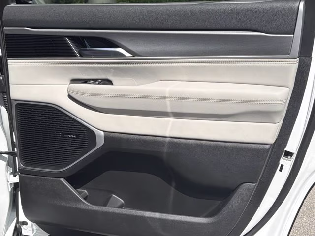 2026 Bright White Clearcoat Jeep Grand Wagoneer RWD SUV