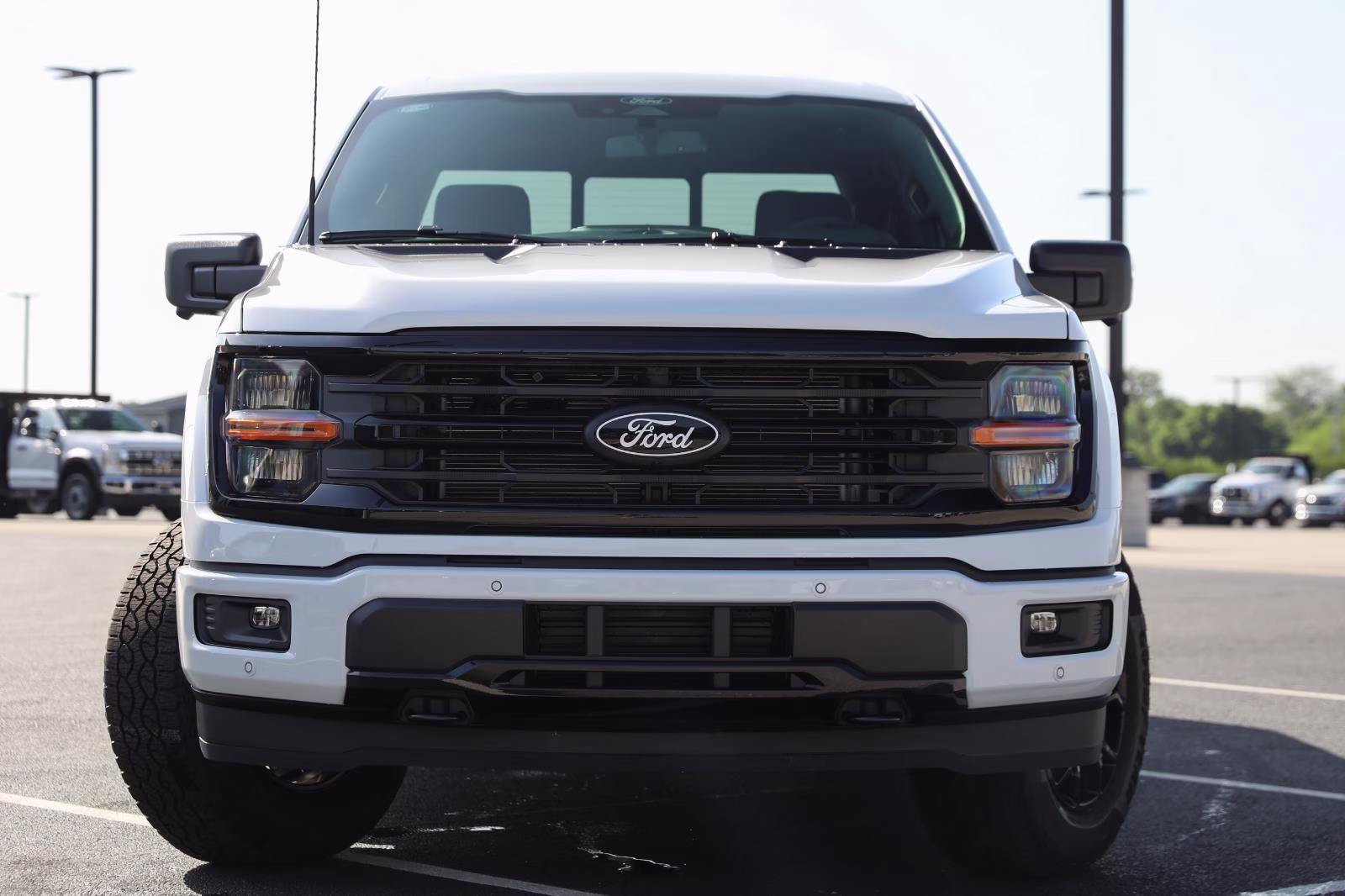 2026 Oxford White Ford F-150 XLT 4X4 Truck