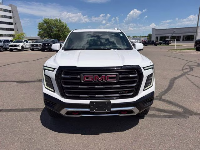 2025 Summit White GMC Yukon AT4 Ultimate 4X4 SUV
