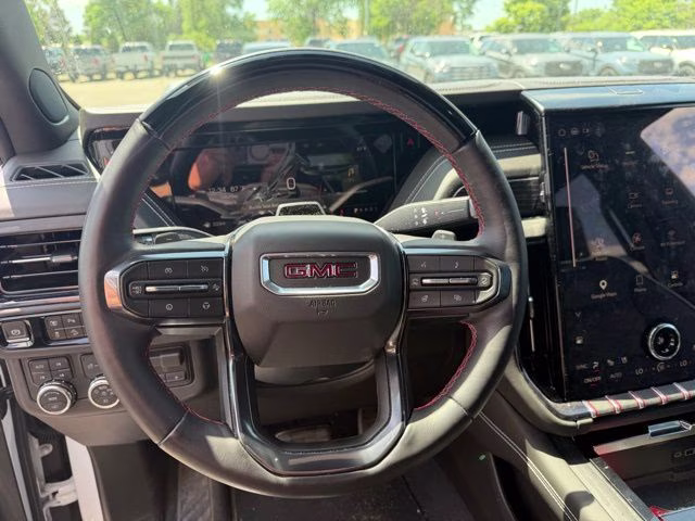 2025 Summit White GMC Yukon AT4 Ultimate 4X4 SUV