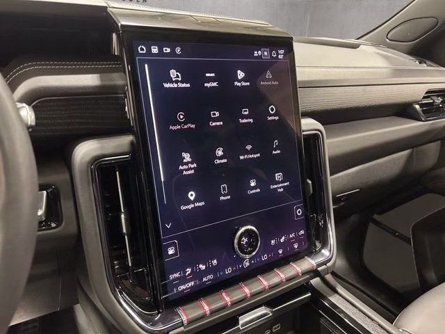 2025 Summit White GMC Yukon AT4 Ultimate 4X4 SUV