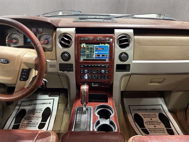 2010 White Platinum Metallic Tri-Coat Ford F-150 King Ranch 4X4 Truck