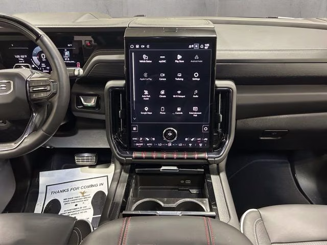 2025 Summit White GMC Yukon AT4 Ultimate 4X4 SUV