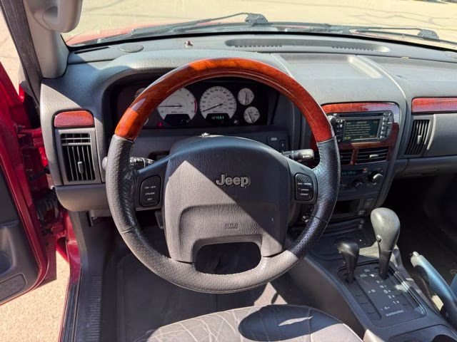 Used 2004 Jeep Grand Cherokee Overland with VIN 1J8GW68J54C286115 for sale in Bismarck, ND