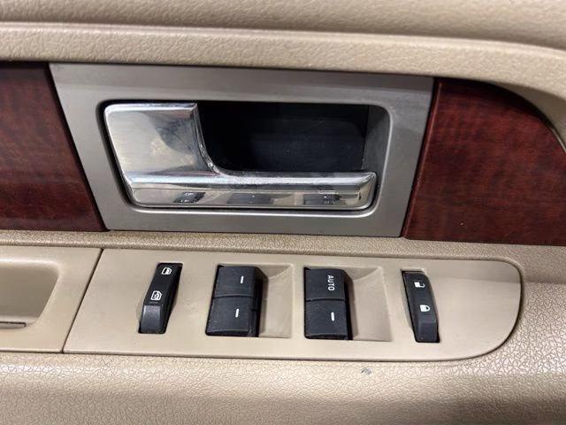 2010 White Platinum Metallic Tri-Coat Ford F-150 King Ranch 4X4 Truck