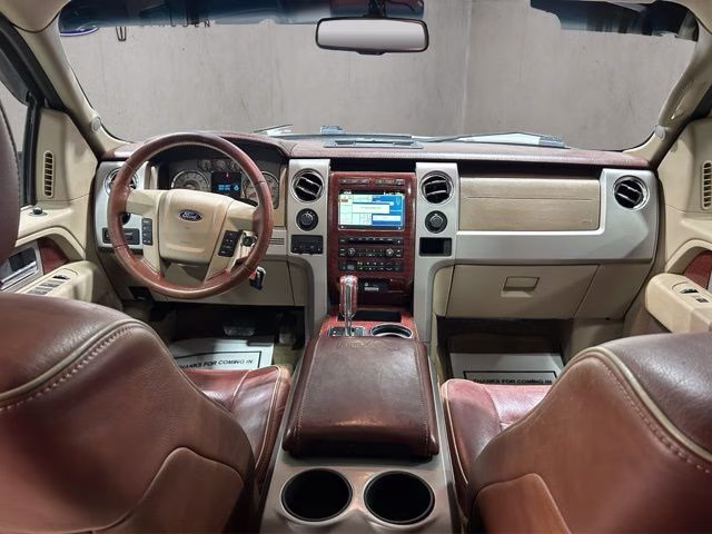 2010 White Platinum Metallic Tri-Coat Ford F-150 King Ranch 4X4 Truck