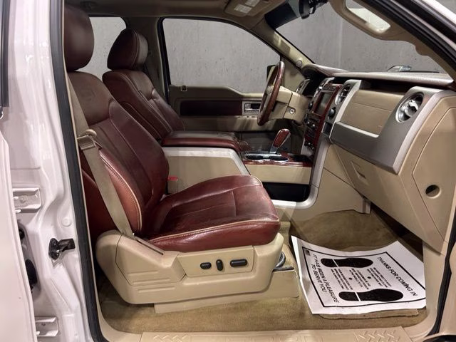 2010 White Platinum Metallic Tri-Coat Ford F-150 King Ranch 4X4 Truck