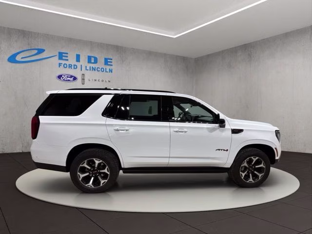 2025 Summit White GMC Yukon AT4 Ultimate 4X4 SUV