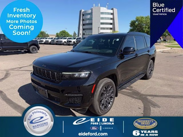2024 Diamond Black Crystal Pearlcoat Jeep Grand Cherokee L Summit 4X4 SUV