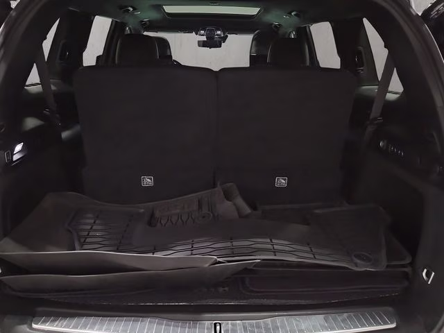2024 Diamond Black Crystal Pearlcoat Jeep Grand Cherokee L Summit 4X4 SUV