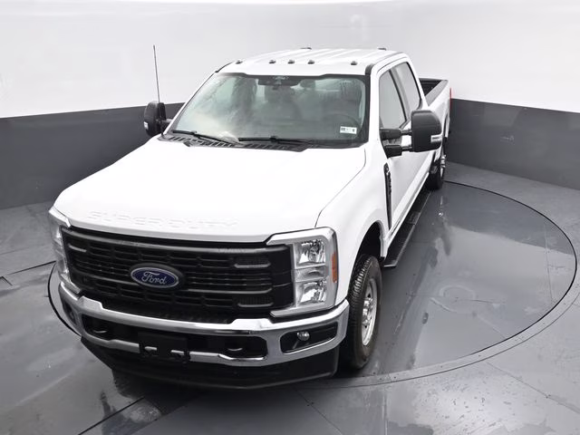 2025 Oxford White Ford Super Duty F-350 SRW XL 4X4 Truck