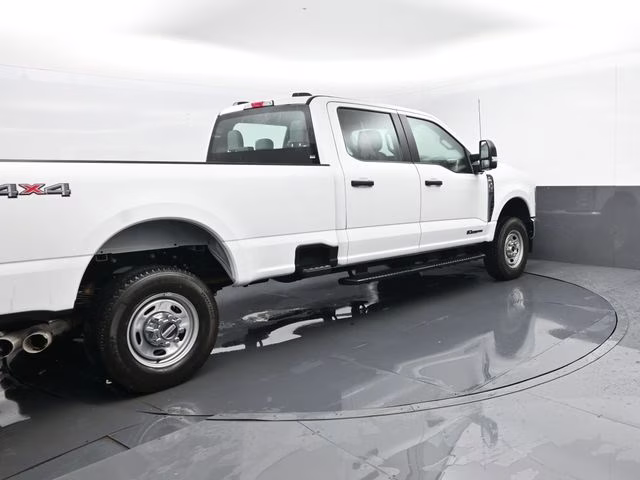 2025 Oxford White Ford Super Duty F-350 SRW XL 4X4 Truck