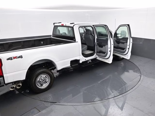 2025 Oxford White Ford Super Duty F-350 SRW XL 4X4 Truck
