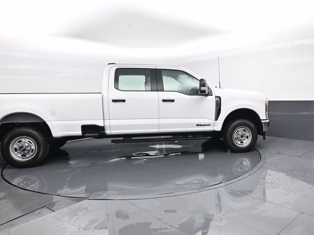 2025 Oxford White Ford Super Duty F-350 SRW XL 4X4 Truck