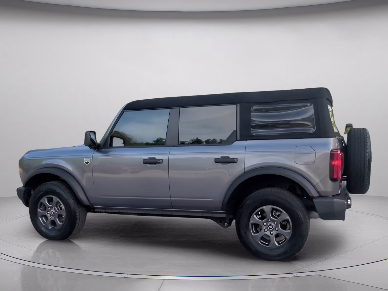 2023 Carbonized Gray Metallic Ford Bronco Big Bend 4X4 Convertible
