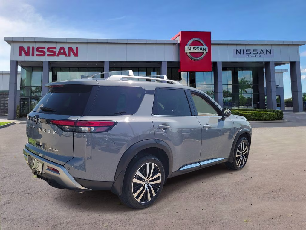 2023 Boulder Gray Pearl Nissan Pathfinder Platinum FWD SUV