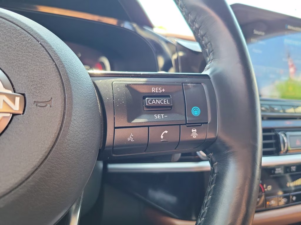 2023 Boulder Gray Pearl Nissan Pathfinder Platinum FWD SUV
