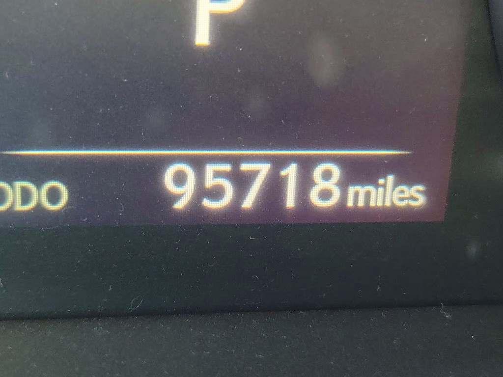 2019 White Pearl Lexus IS 300 RWD Sedan