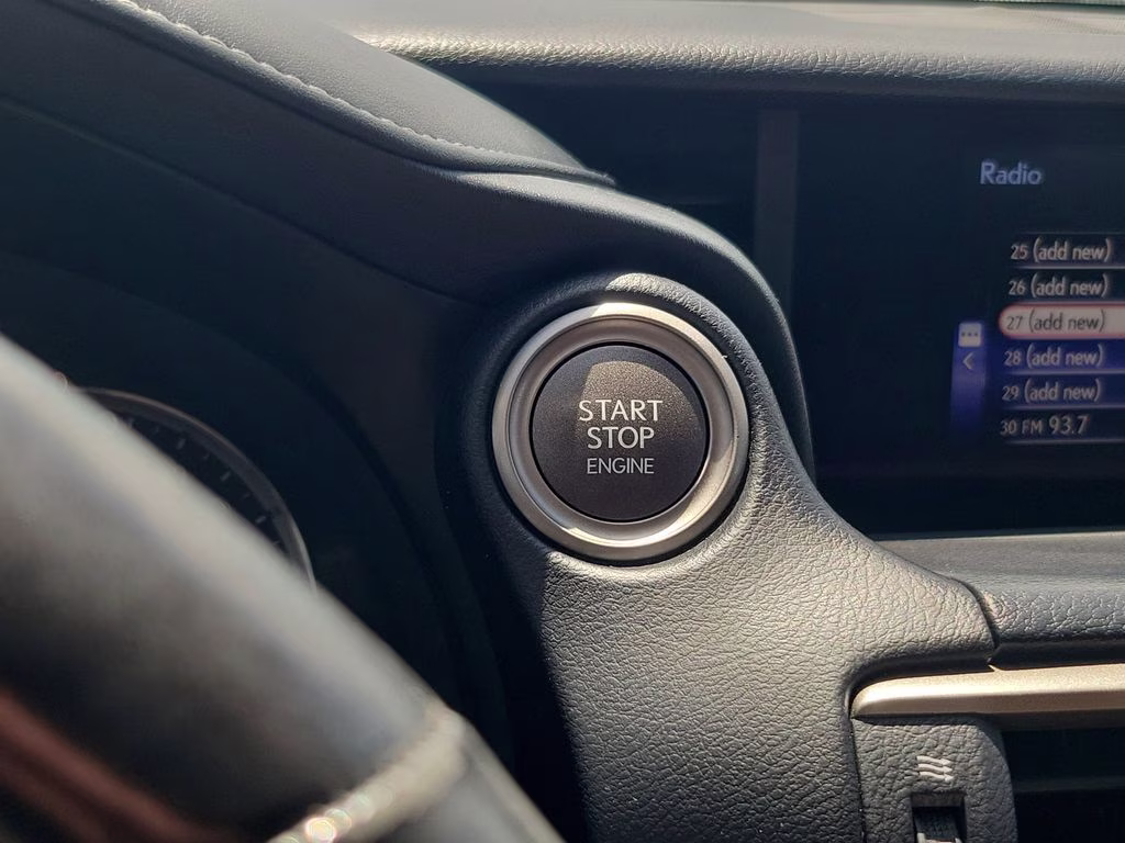2019 White Pearl Lexus IS 300 RWD Sedan