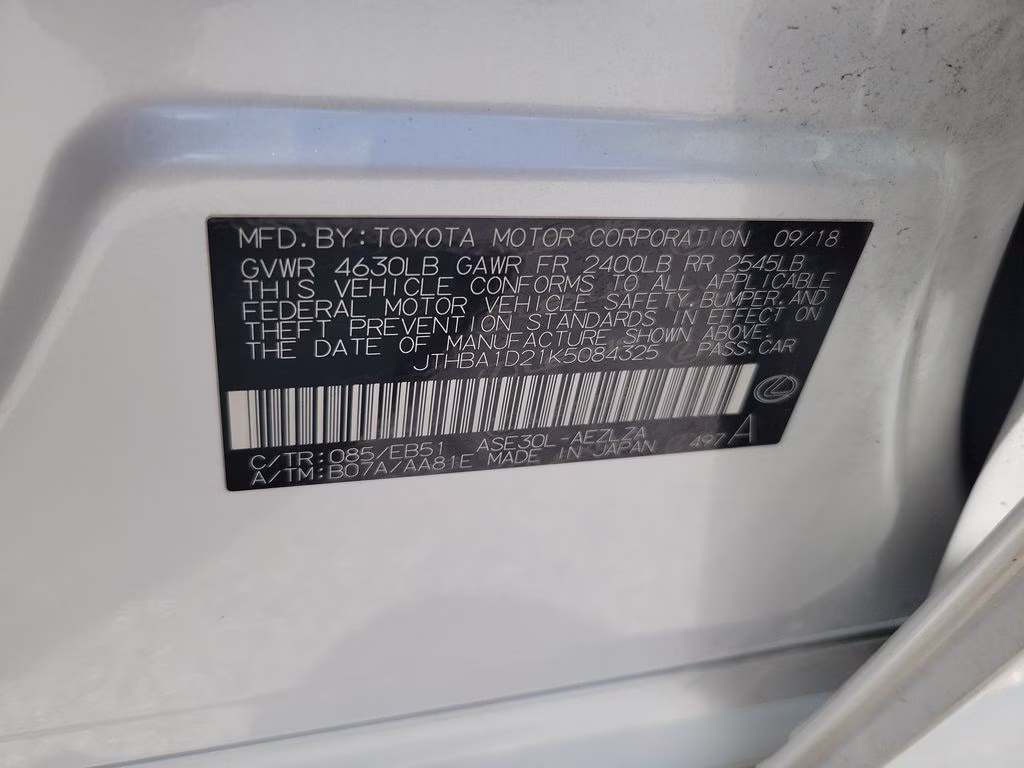 2019 White Pearl Lexus IS 300 RWD Sedan