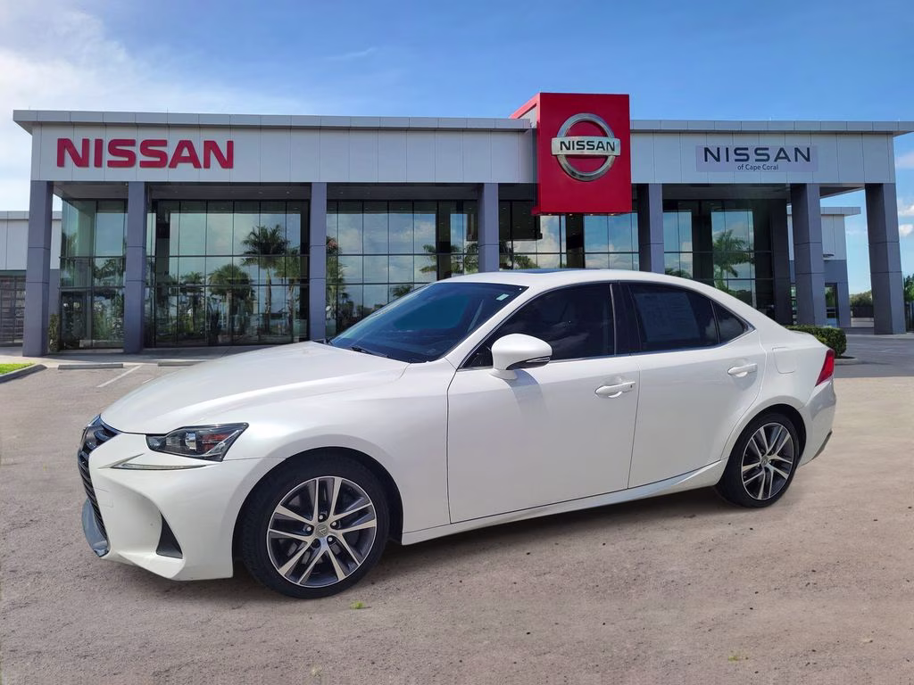 2019 White Pearl Lexus IS 300 RWD Sedan